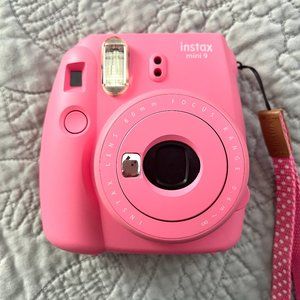 Instax Mini 9 Camera + Carrying Case